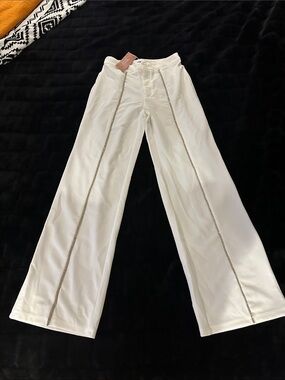 SHEIN White Wide-Leg Pants with Chain-Trim Detail